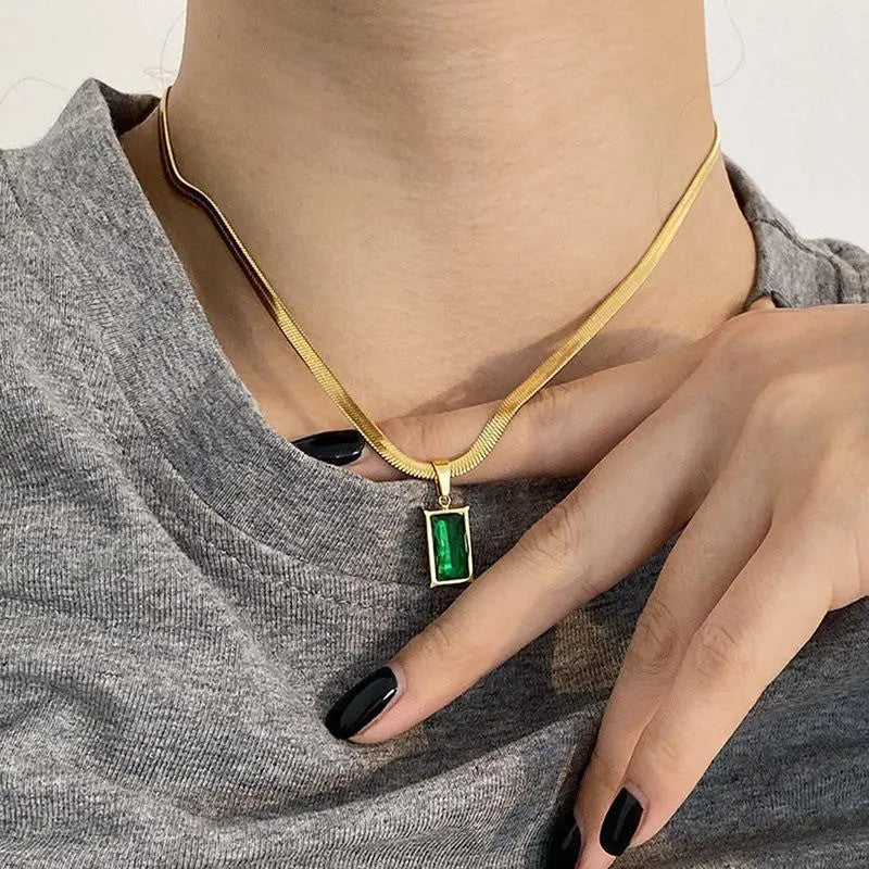 Anti Tarnish Gold-Plated Geometric Green Pendant Coruscate Jewels