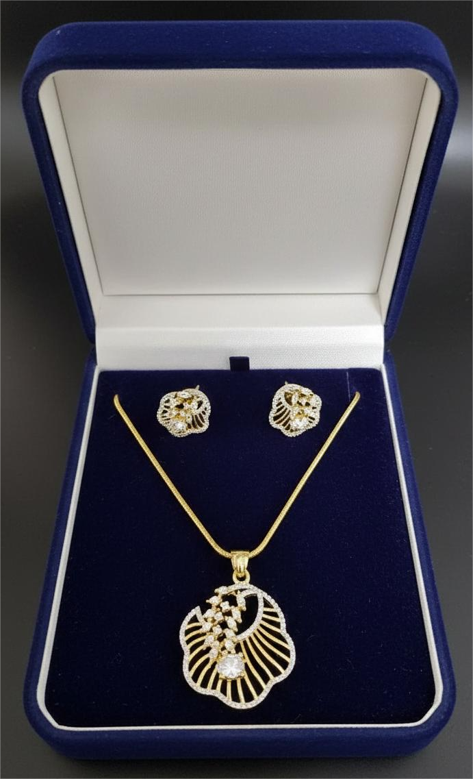 American Diamond Gold Plated Sea Shell Theme Pendant Set