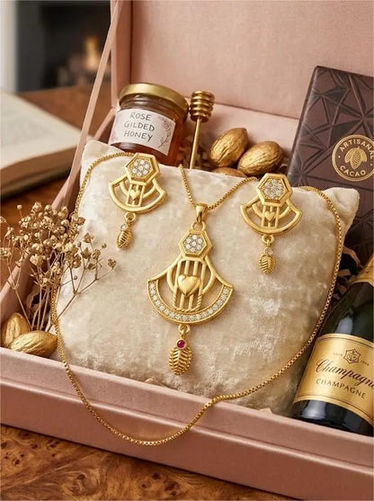 Gold Polish Pendant Set Ruby Drop Heart Glow Coruscate Jewels