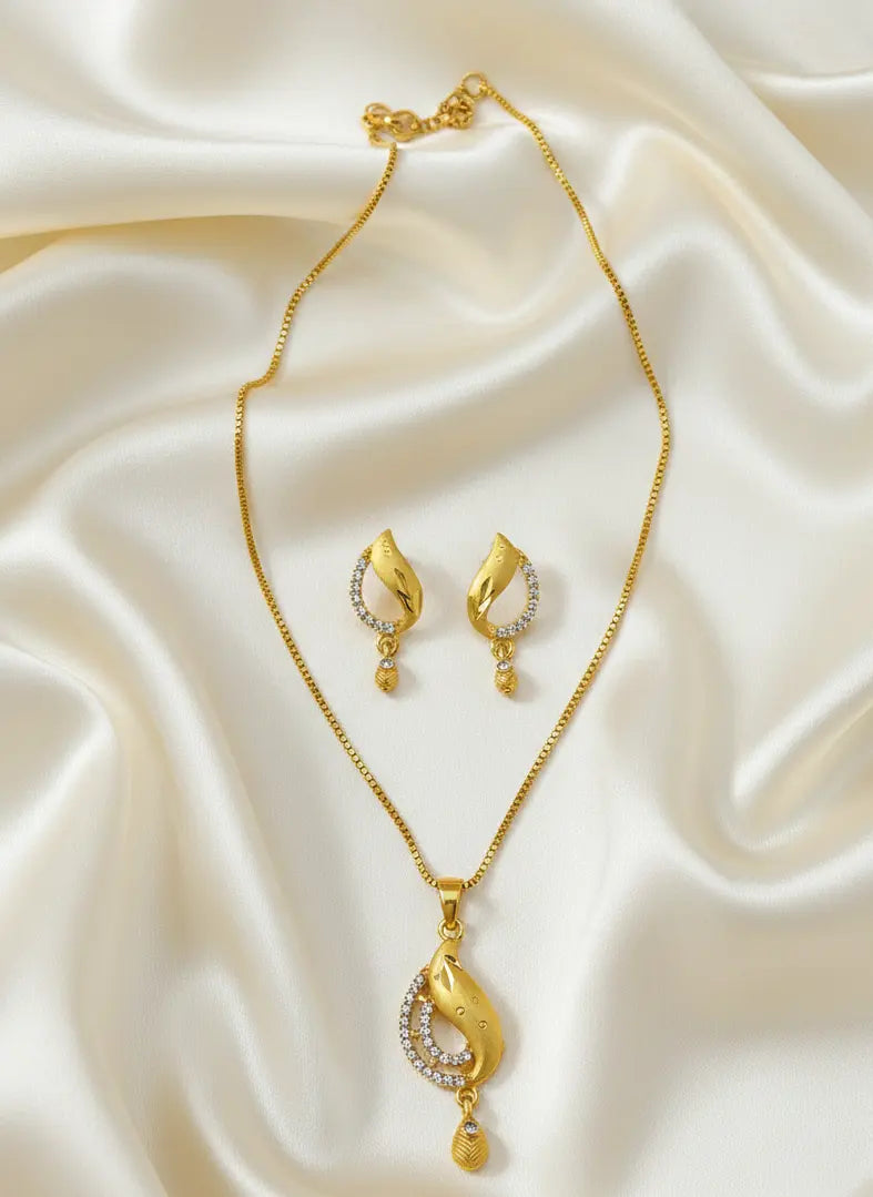 Gold Tone Pendant Set Radiant Swirl Coruscate Jewels