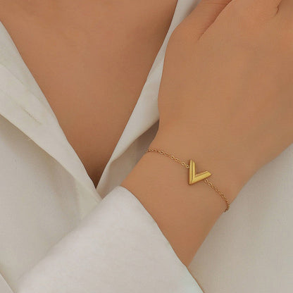Anti Tarnish Stainless Steel Gold Plated V Shaped Bracelet for Women
