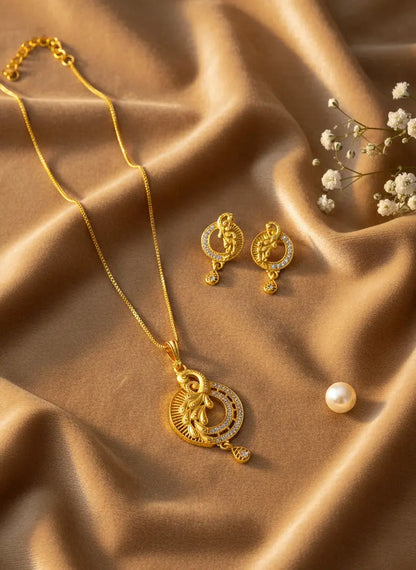 Gold Tone Pendant Set Golden Peacock Feather Coruscate Jewels
