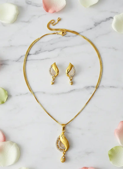 Gold Tone Pendant Set Radiant Swirl Coruscate Jewels