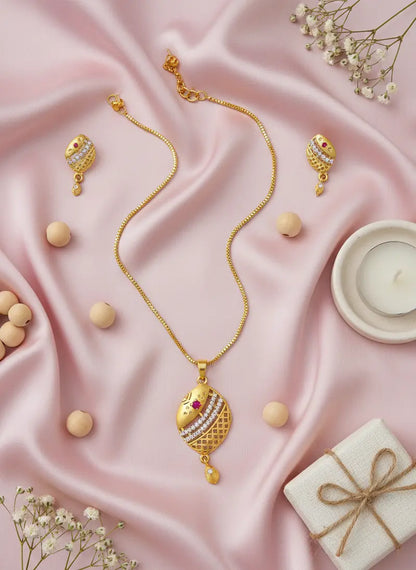 Gold Polish Pendant Set Celestial Ruby Gleam Coruscate Jewels