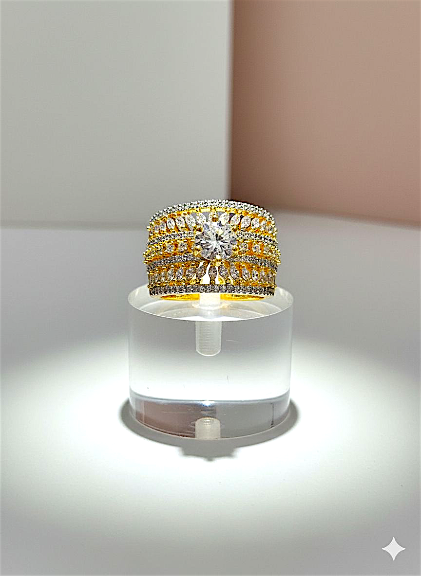 Coruscate Jewels "Grand Sparkle Ring" : Round Center Stone with Diamonds